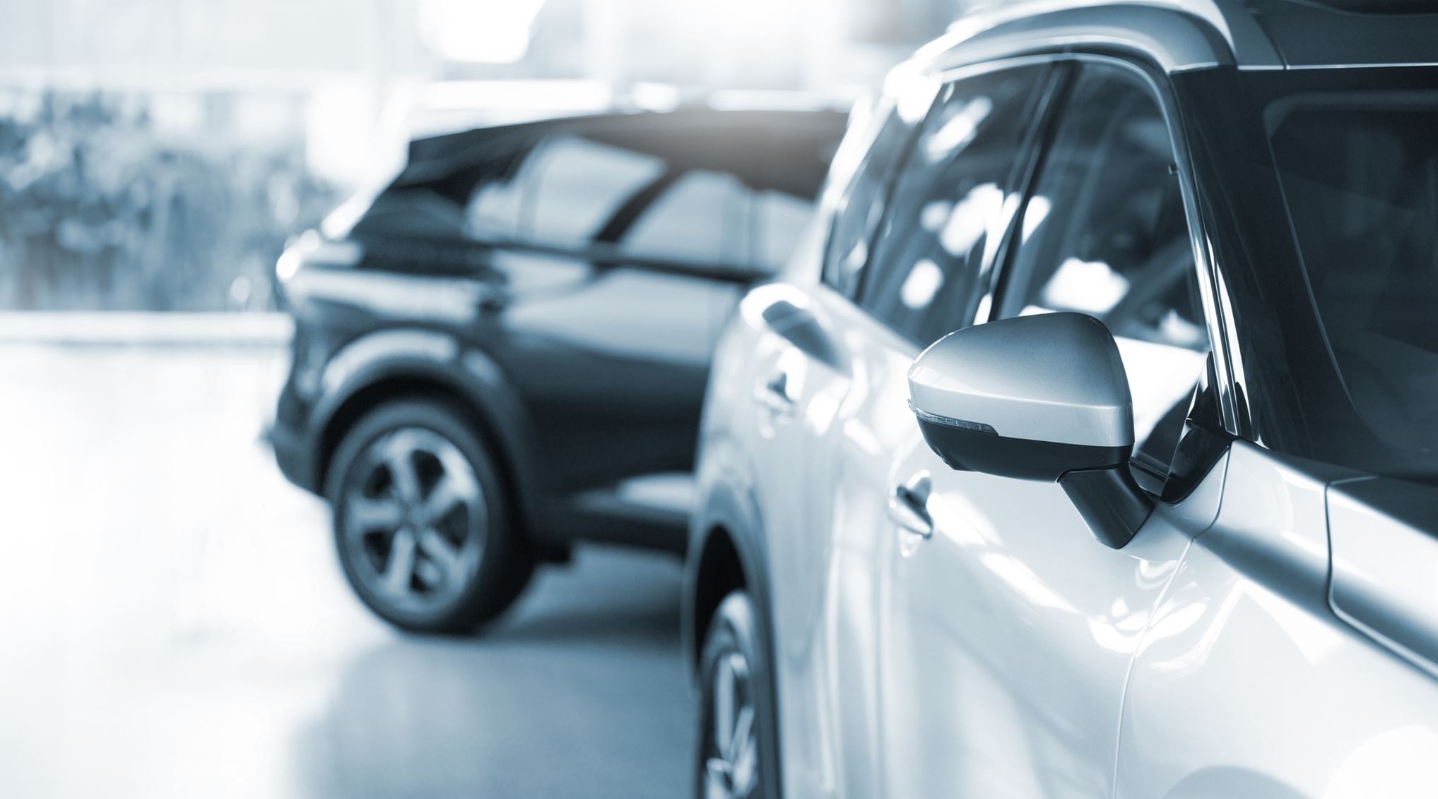 Ο κόσμος ξοδεύει περισσότερα χρήματα από ποτέ σε καινούργια αυτοκίνητα