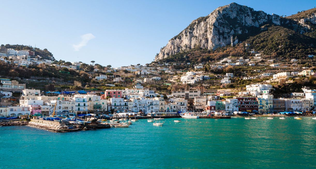 Η κούρσα των Covid-free νησιών στη Μεσόγειο