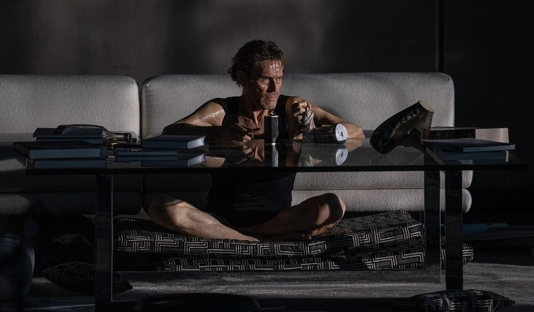 Ο Willem Dafoe έχει πολλά να πει για το κλειστοφοβικό Inside