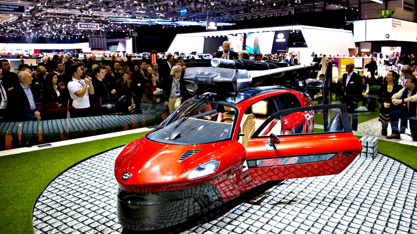 Τα πιο ιδιαίτερα και παράξενα αυτοκίνητα από το Σαλόνι της Γενεύης