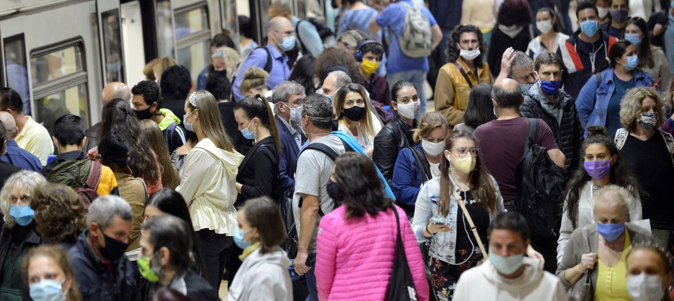 3.586 νέα κρούσματα κορονοϊού