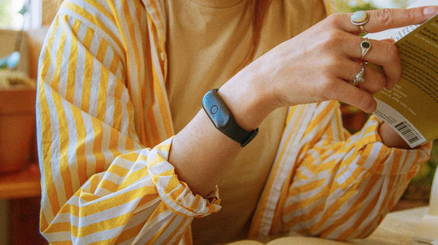 Υπάρχει ένα AI gadget που ηχογραφεί ολόκληρη την καθημερινότητά σου