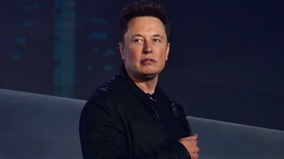 Ο Elon Musk λέει πως το Tesla των 25.000 ευρώ, ‘θα μας πάρει τα μυαλά’