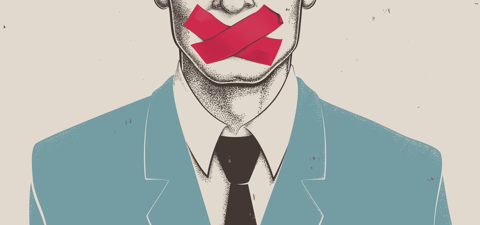 Πώς να αποστομώσεις όσους σε ρωτούν στα οικογενειακά τραπέζια γιατί είσαι single