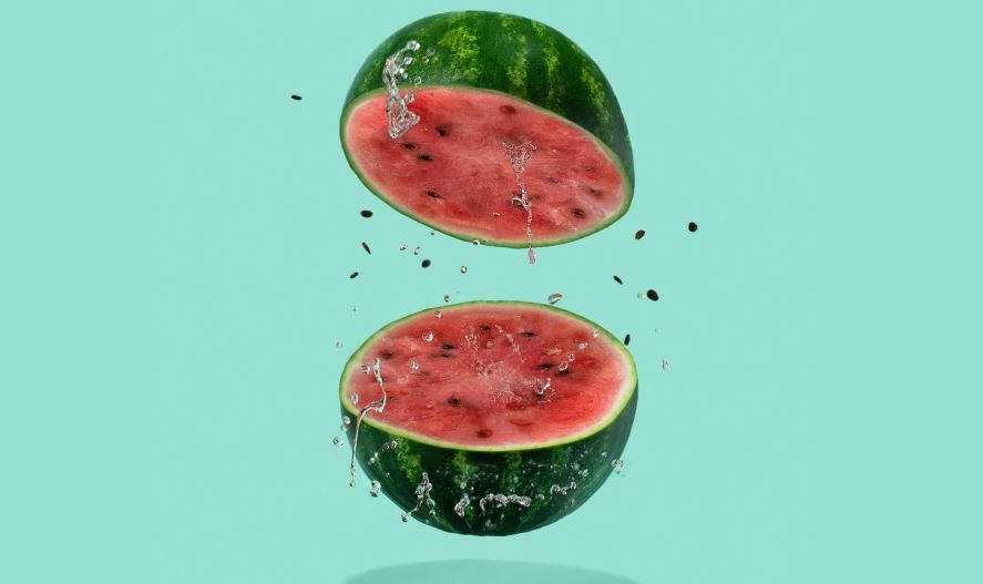 Κόβοντας το καρπούζι σε λιγότερο από 1'