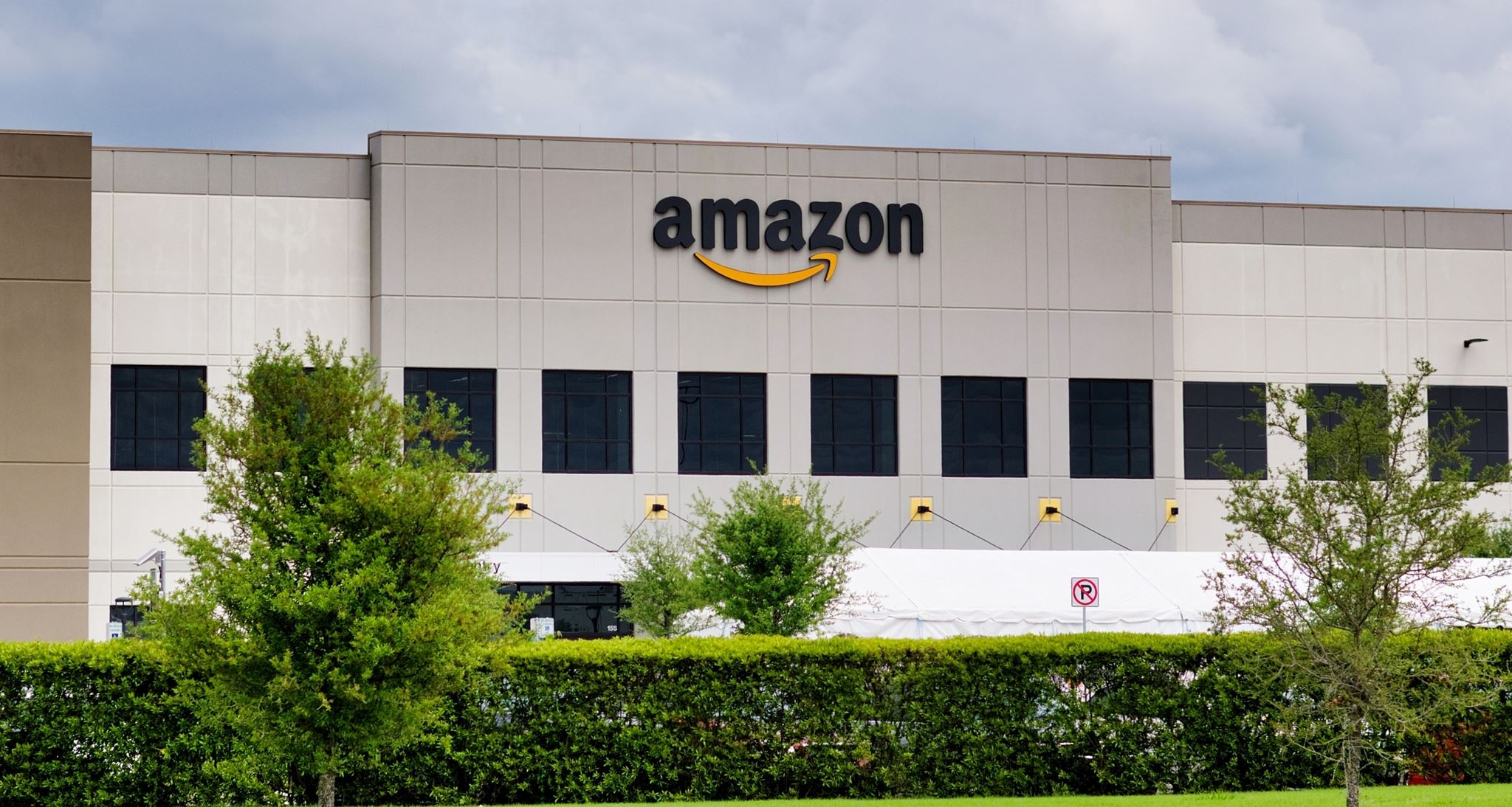 Amazon, Google και Duolingo προχωρούν σε εκατοντάδες απολύσεις