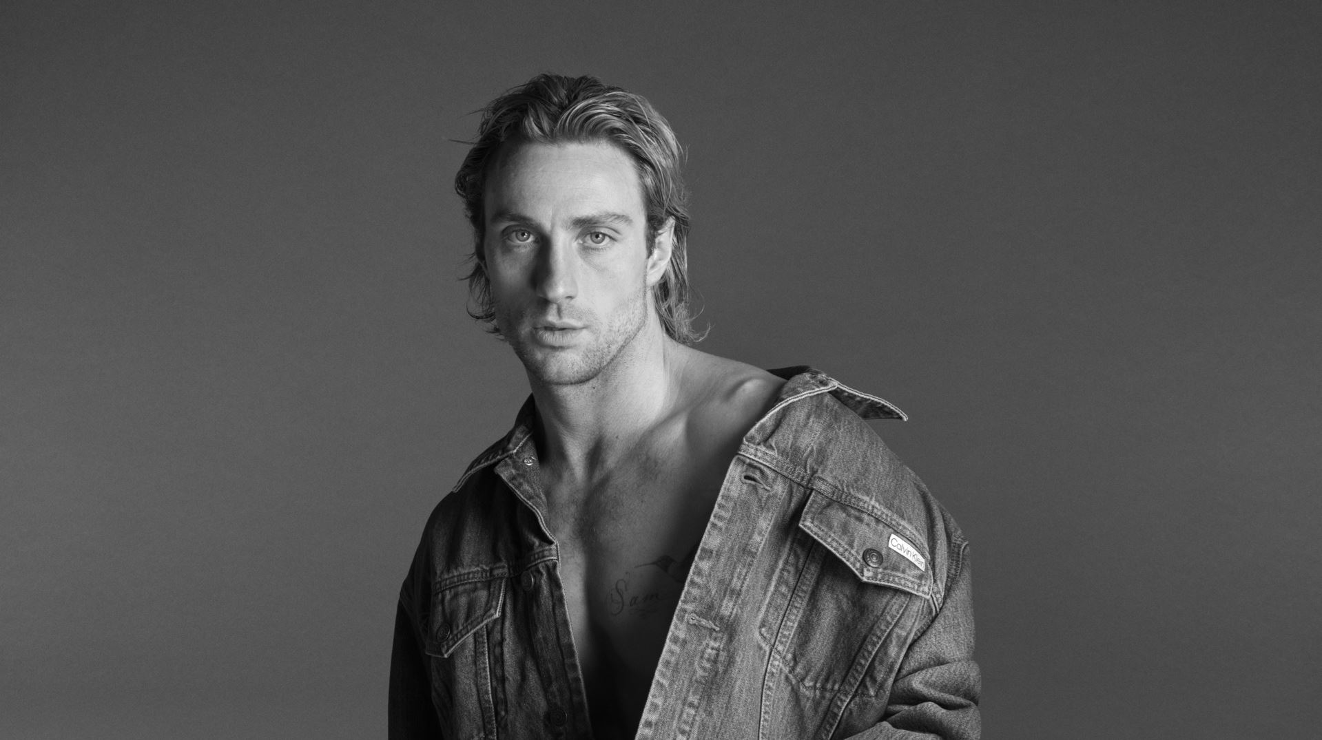 Η Calvin Klein αποκάλυψε τους πρωταγωνιστές για την καμπάνια της Άνοιξης 2023