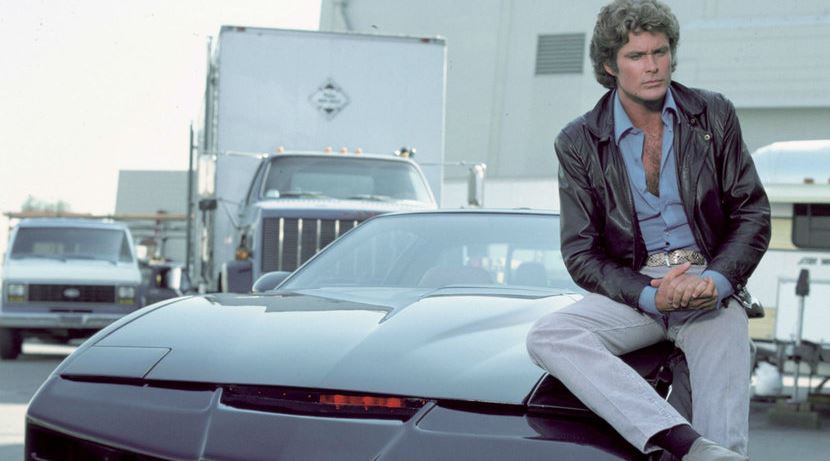 Ο David Hasselhoff βγάζει στο σφυρί τον K.I.T.T.