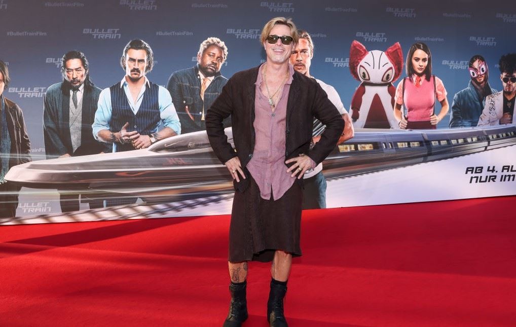 Ο Brad Pitt εξηγεί γιατί φόρεσε φούστα στην πρεμιέρα του Bullet Train