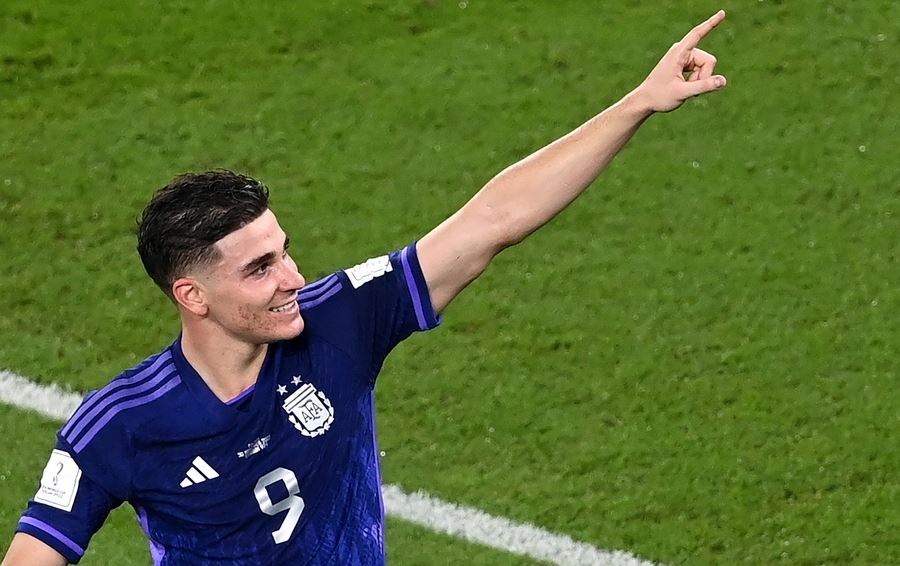 O Julián Álvarez ζει το όνειρό του