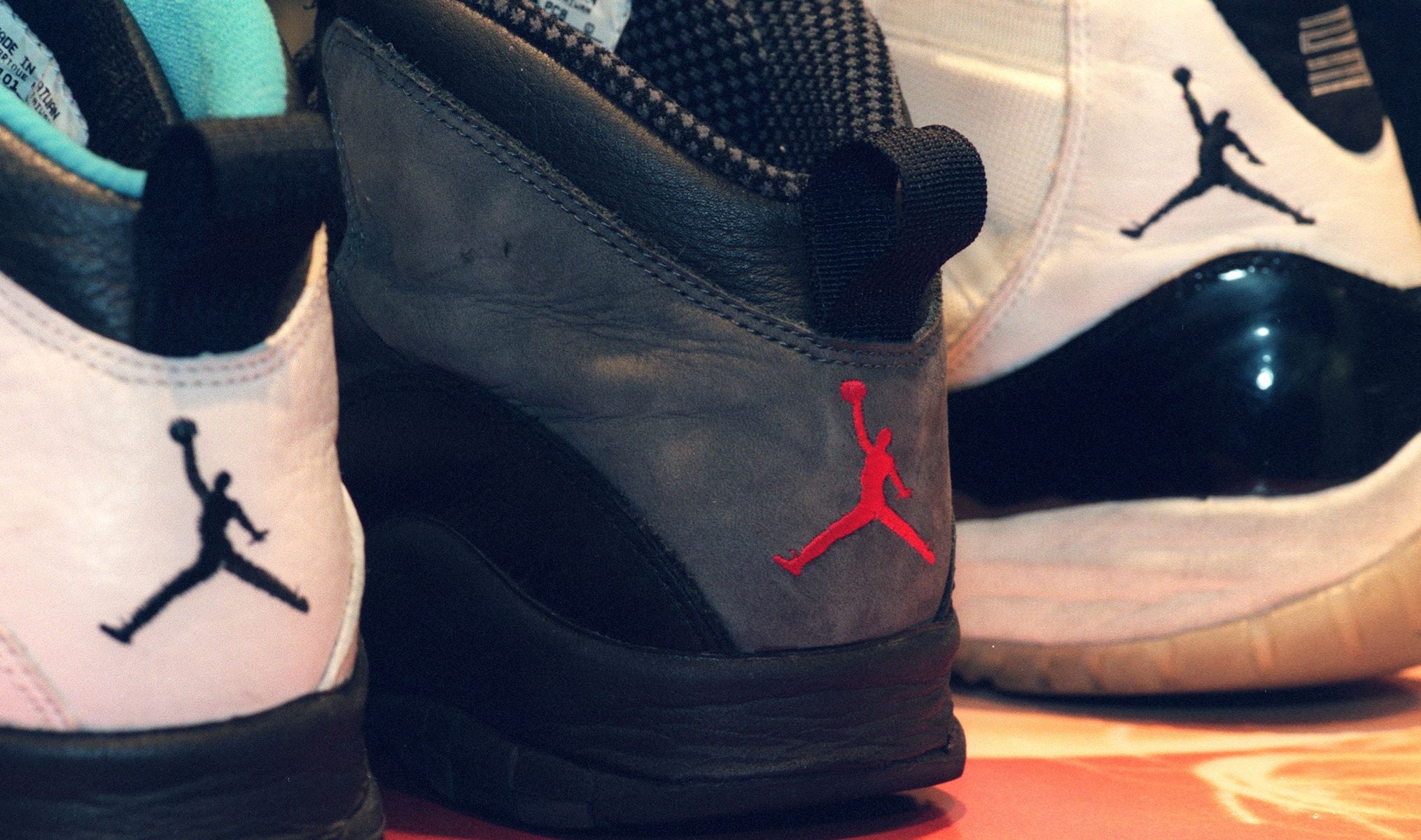 Τα γούρικα sneakers του Michael Jordan φλερτάρουν με νέο ρεκόρ