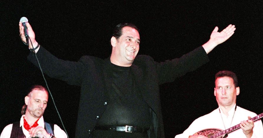 Έφυγε από τη ζωή ο Βασίλης Καρράς