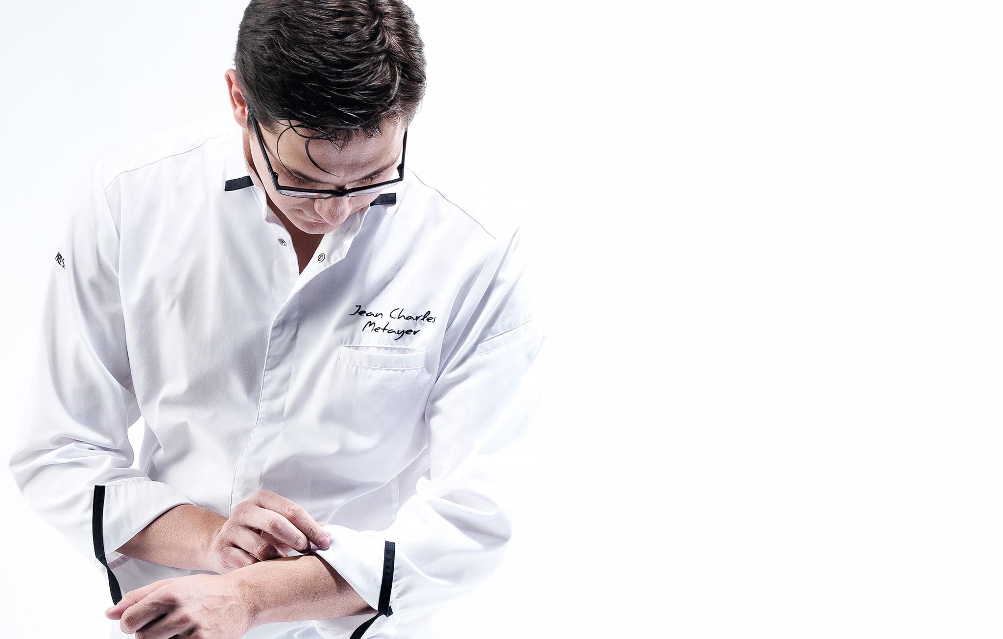 Το Island υποδέχεται τον Jean-Charles Metayer