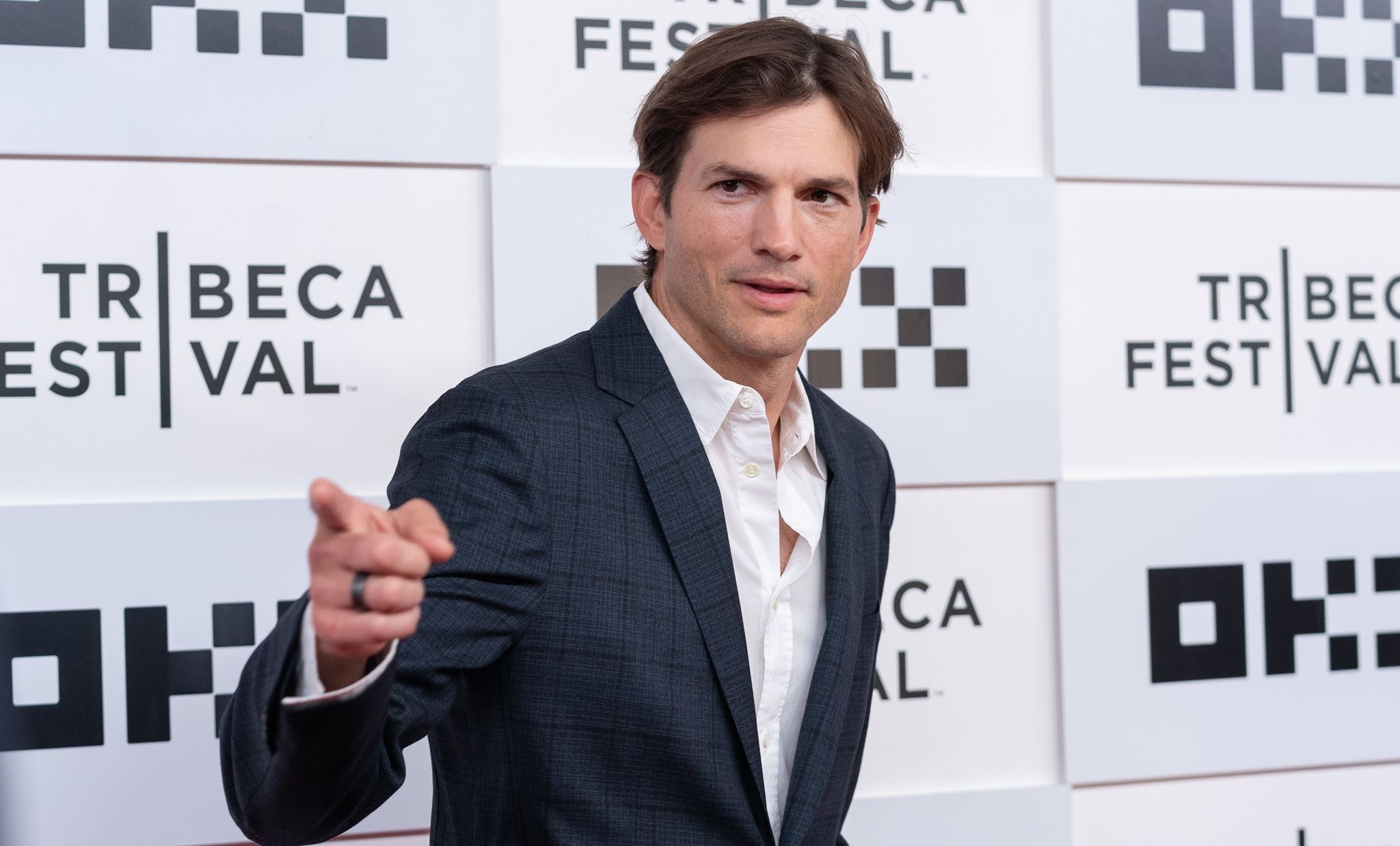 H σπάνια ασθένεια του Ashton Kutcher