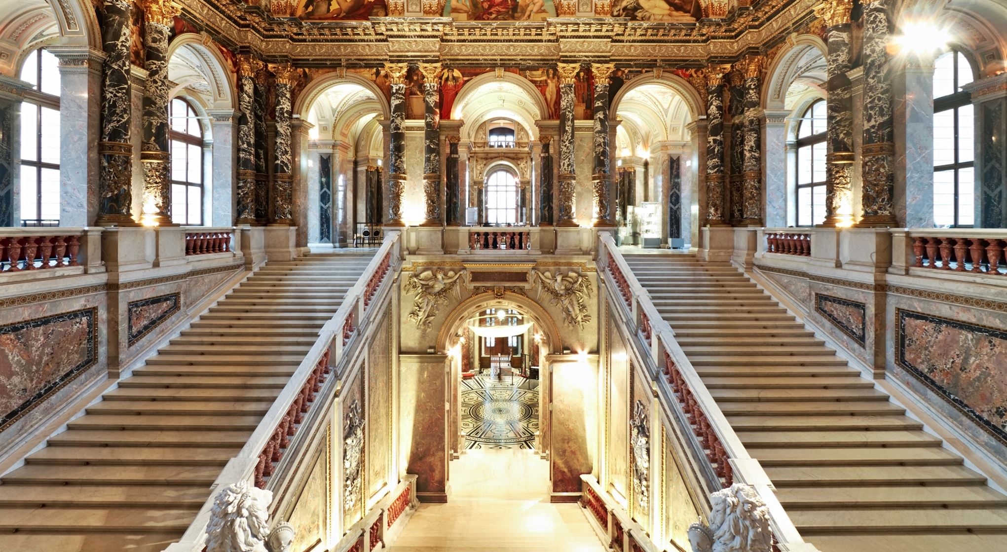 Ζήσαμε να το δούμε κι αυτό: 4 μουσεία της Βιέννης έκαναν λογαριασμό στο OnlyFans