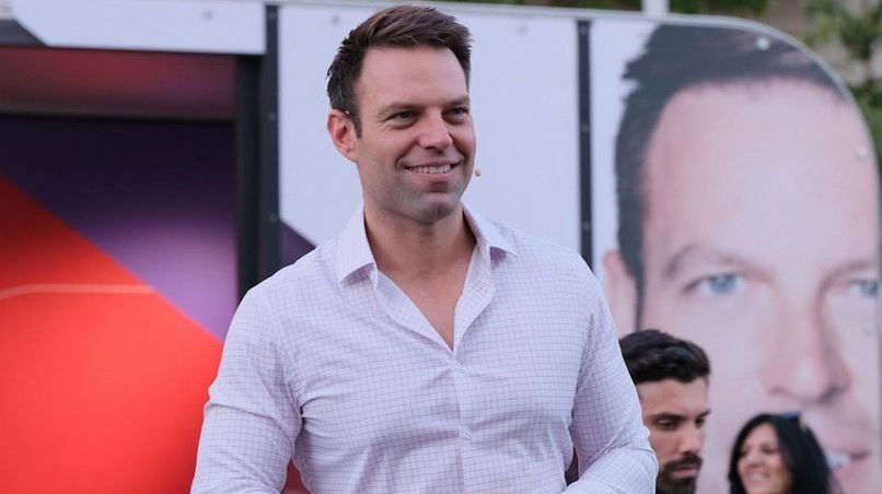 To 4ήμερο γαμήλιο γλέντι του Κασσελάκη στα Χανιά και το αίτημα της Γεροβασίλη για εκλογές