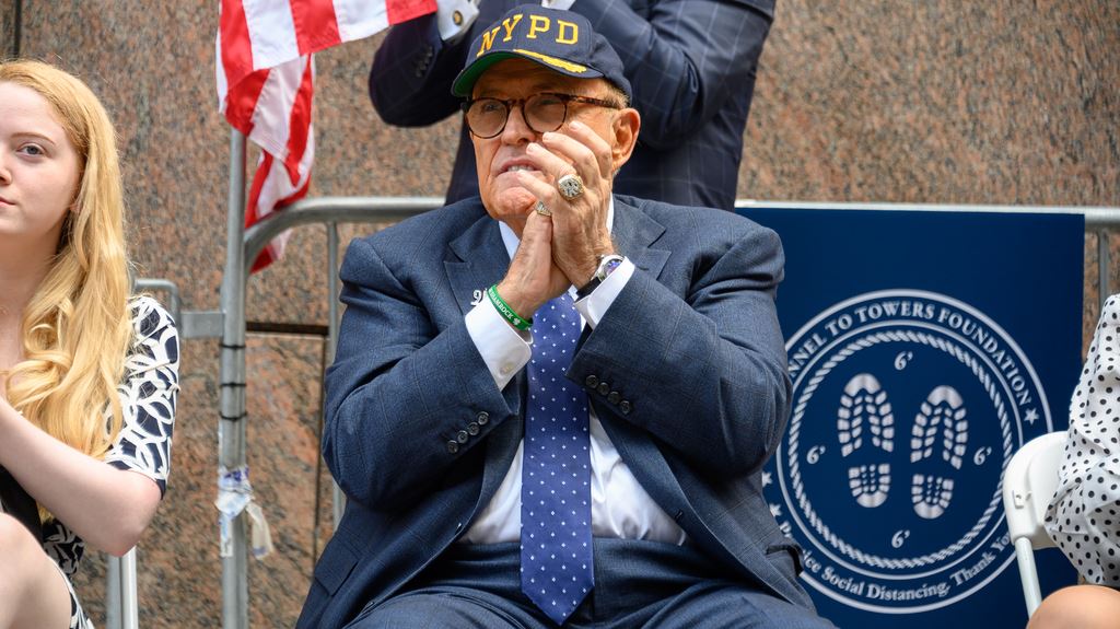 Η άνοδος και η πτώση του Rudy Giuliani