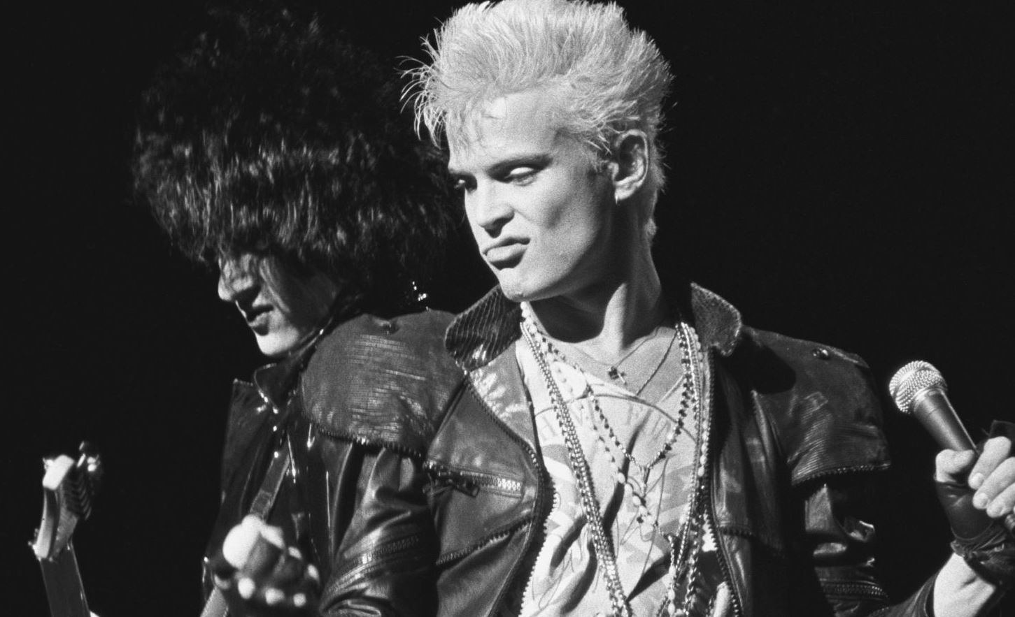 Όταν ο Billy Idol ηχογραφούσε μαστουρωμένος το Dancing with Myself