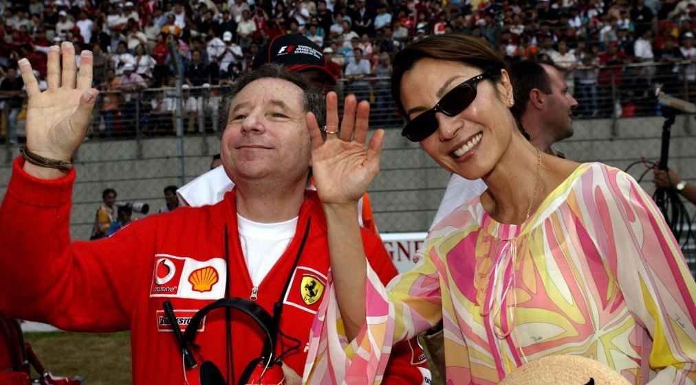 Η Michelle Yeoh έχει μια ιδιαίτερη σχέση με τα αυτοκίνητα