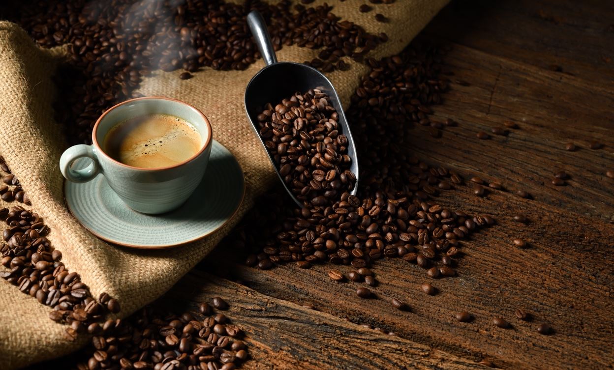 Υπάρχει συγκεκριμένη ώρα που πρέπει να πιεις τον καφέ σου για να σε 'πιάσει'