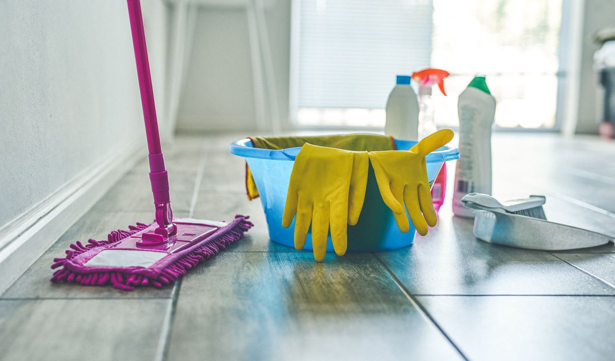 Σύντομος οδηγός για τον σωστό καθαρισμό του σπιτιού
