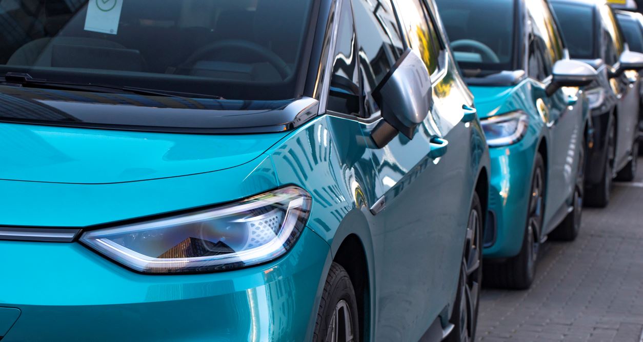 Volkswagen εναντίον Tesla