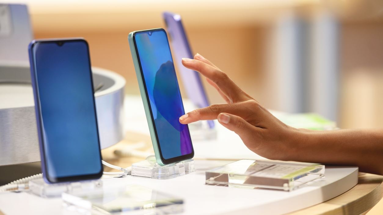 Τα 6 καλύτερα κινητά στην Ελλάδα στα 500 ευρώ