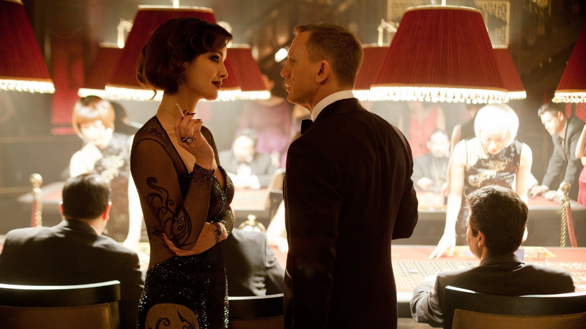 Τα κρυφά σημάδια στο φλερτ που δείχνουν ότι λες ψέματα