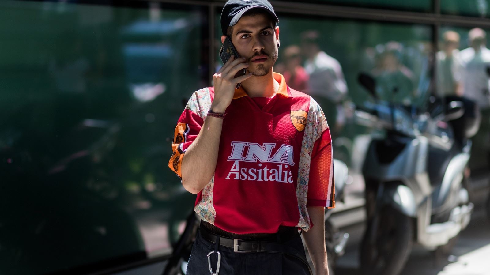 Σπορ ντύσιμο αλλά με στυλ