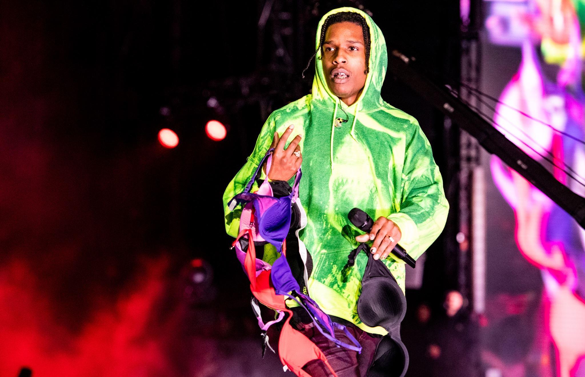 Οι ράπερς που ντυνόμαστε σαν κι αυτούς χωρίς να το καταλαβαίνουμε