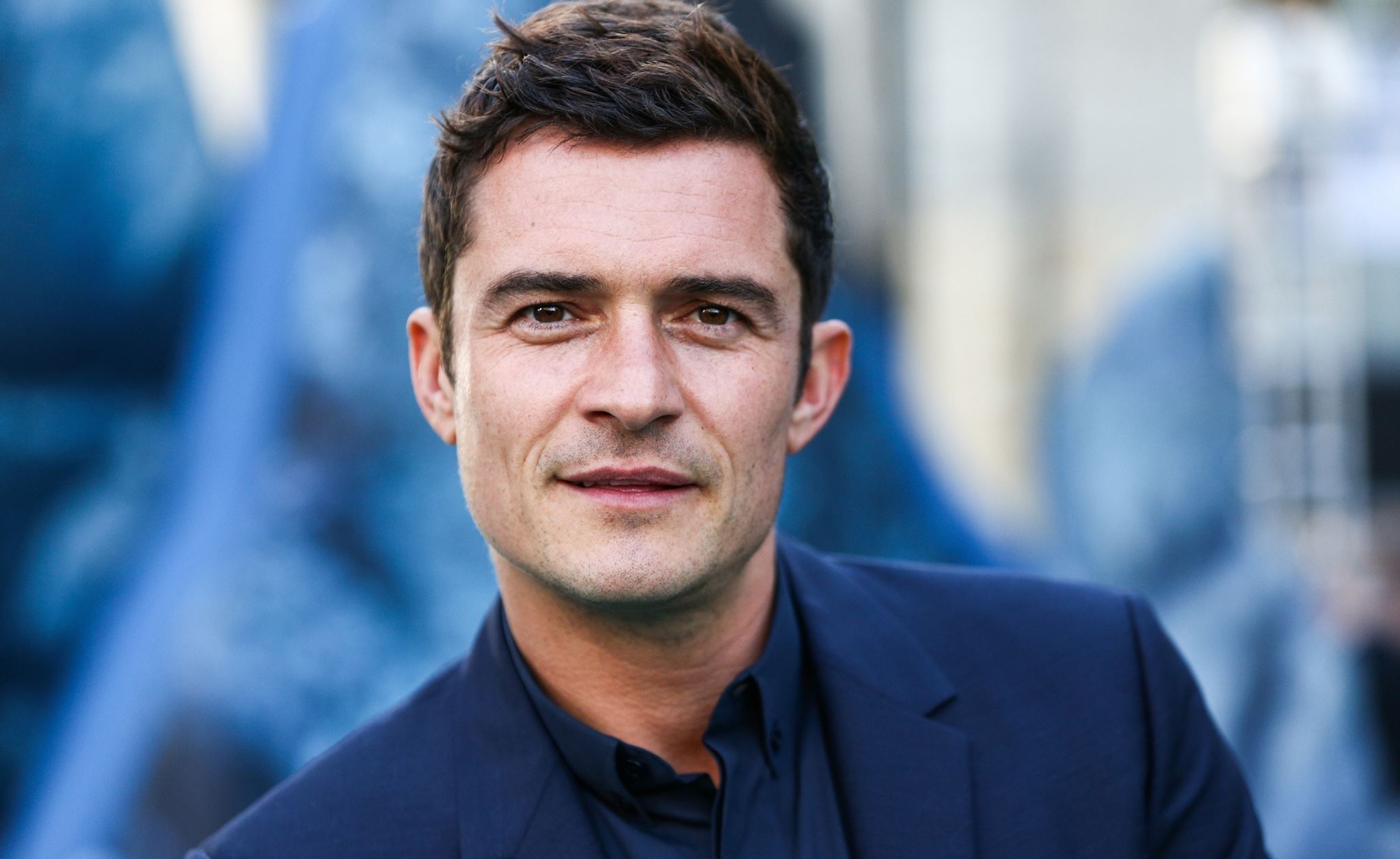 Στο Orlando Bloom: To the Edge, ο Orlando Bloom φτάνει στα άκρα