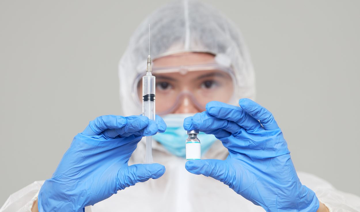 Εμβόλιο Οξφόρδης, τα πρώτα επίσημα αποτελέσματα