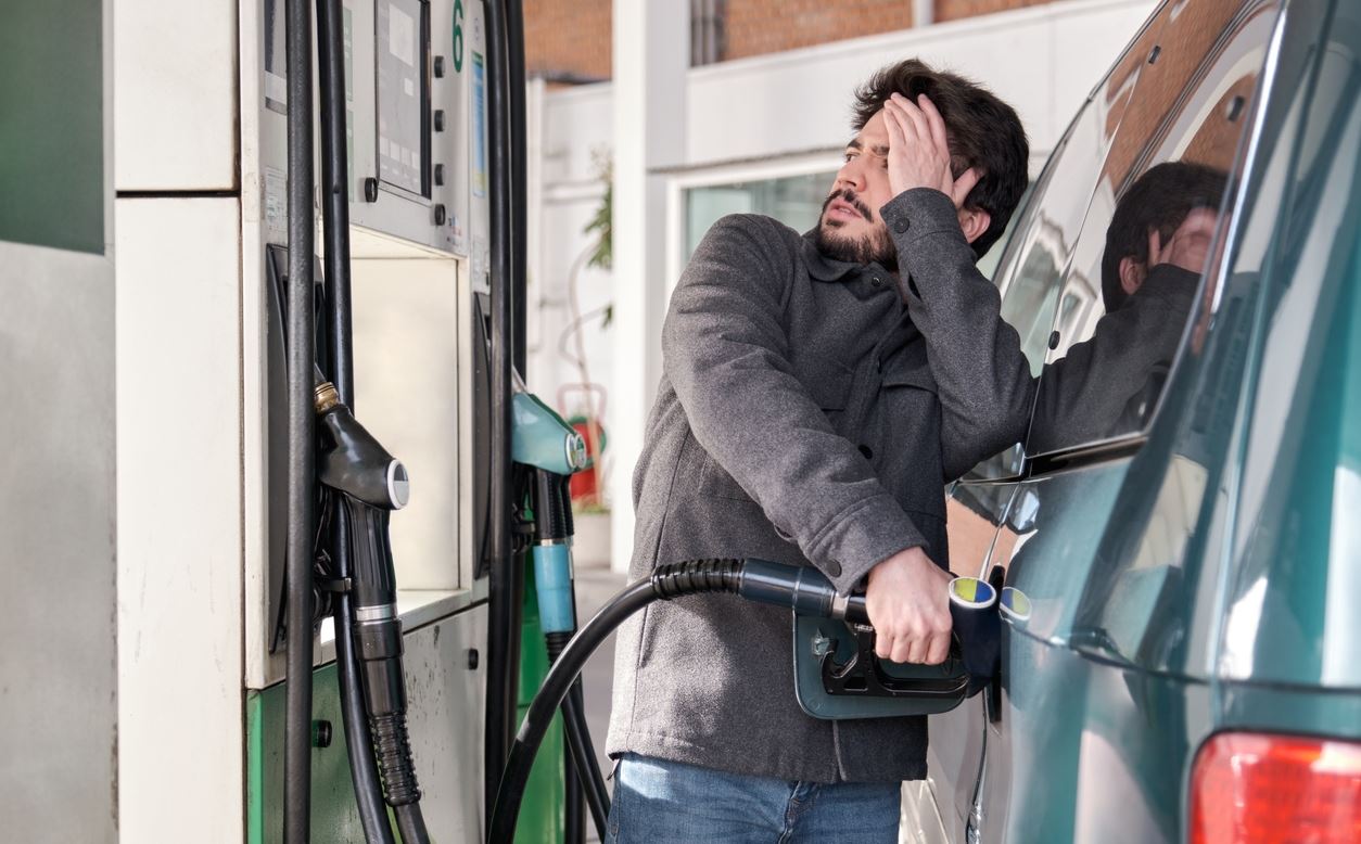 Γιατί η τιμή του πετρελαίου κίνησης θα ξεπεράσει την τιμή της αμόλυβδης