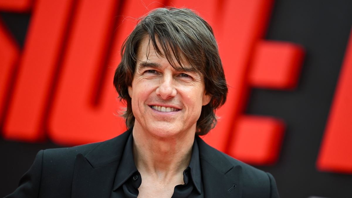 O Tom Cruise τρώει ποπ κορν και το ίντερνετ παραληρεί