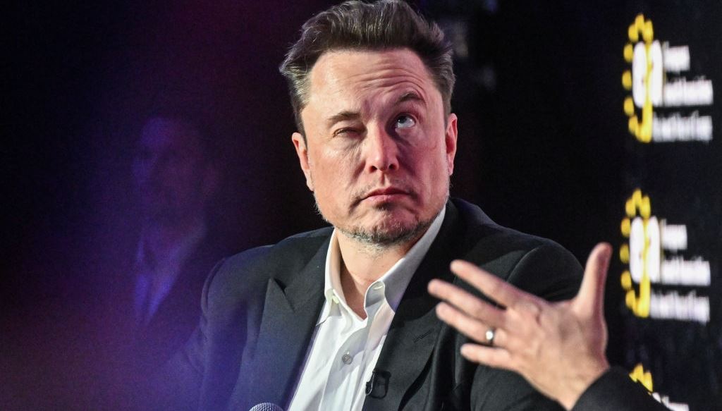 Το 'φθηνό ηλεκτροκίνητο αυτοκίνητο για τον λαό' έφαγε 'άκυρο' από την Tesla