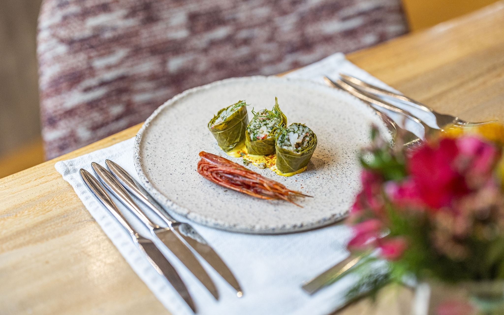 Symposio at Ark: Το Kaliya έφερε τον αέρα της Καλντέρας στη Γλυφάδα