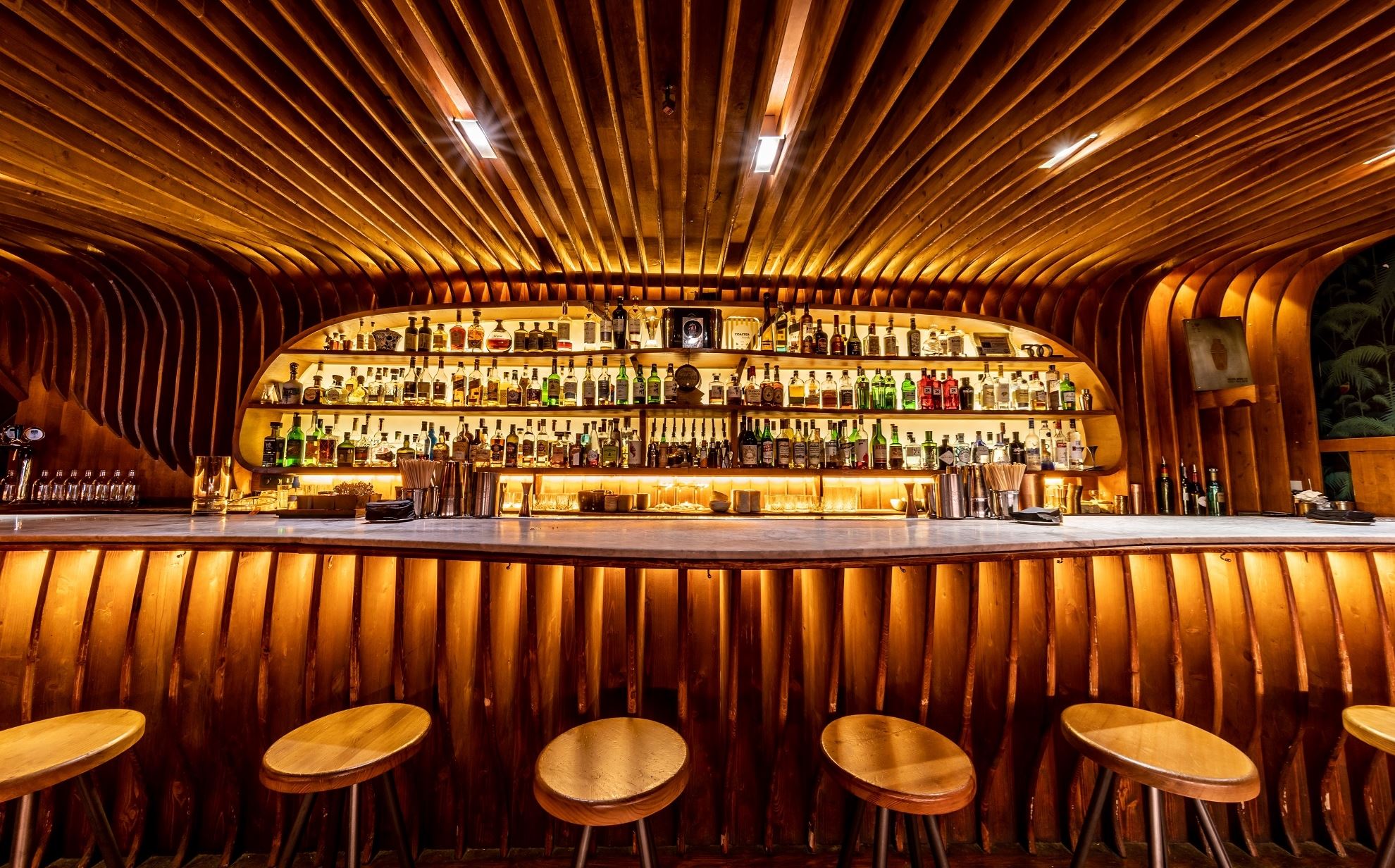 Καλώς ήρθατε στην Βαρκελώνη, τη νέα πρωτεύουσα των μπαρ