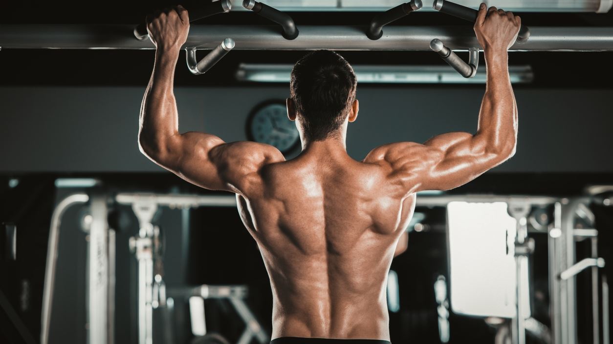 Οι καλύτερες ασκήσεις για την πλάτη για να δεις μυς που δεν ήξερες καν ότι είχες