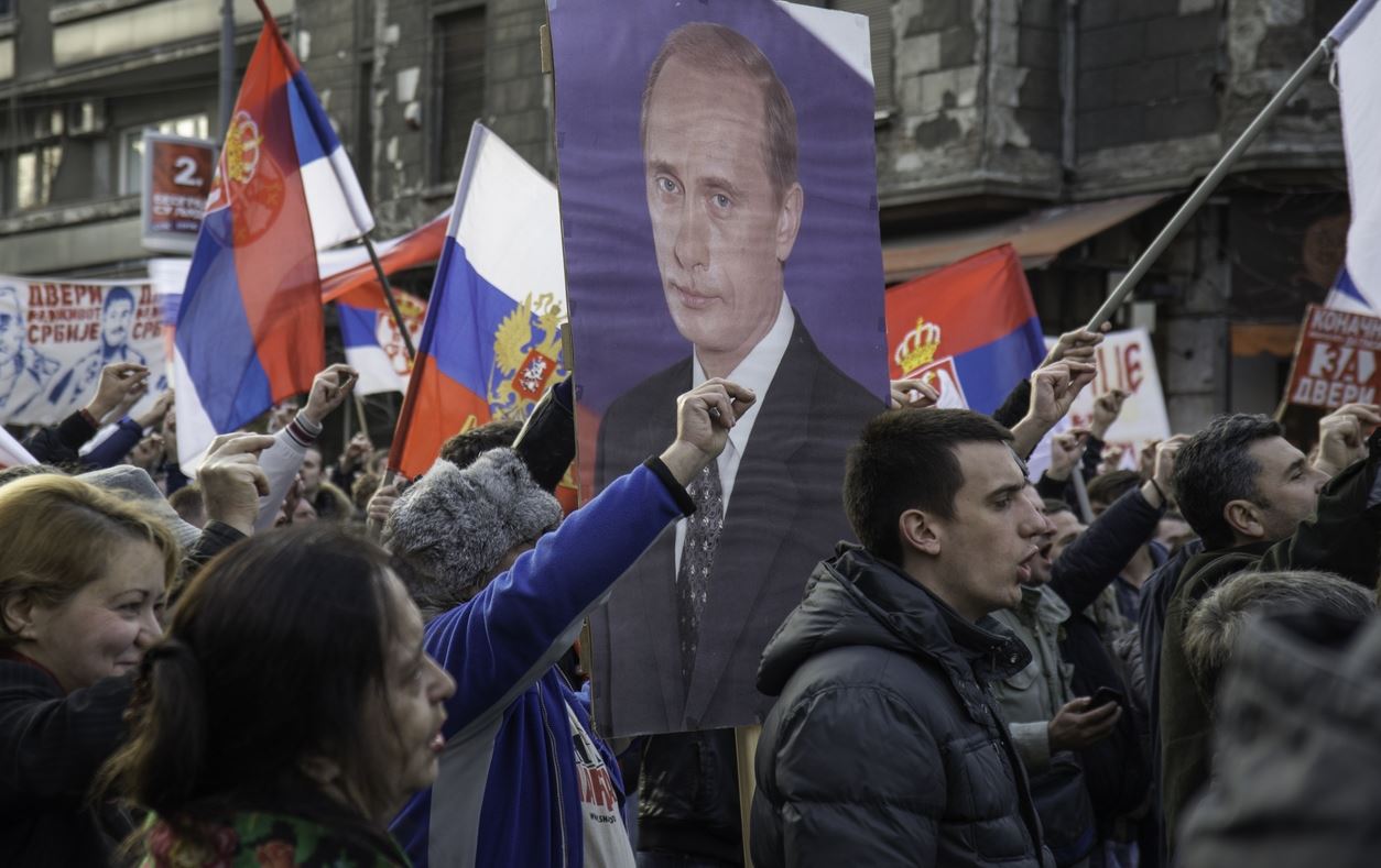 O Putin σπρώχνει Σερβία - Βοσνία να στηρίξουν τον πόλεμό του