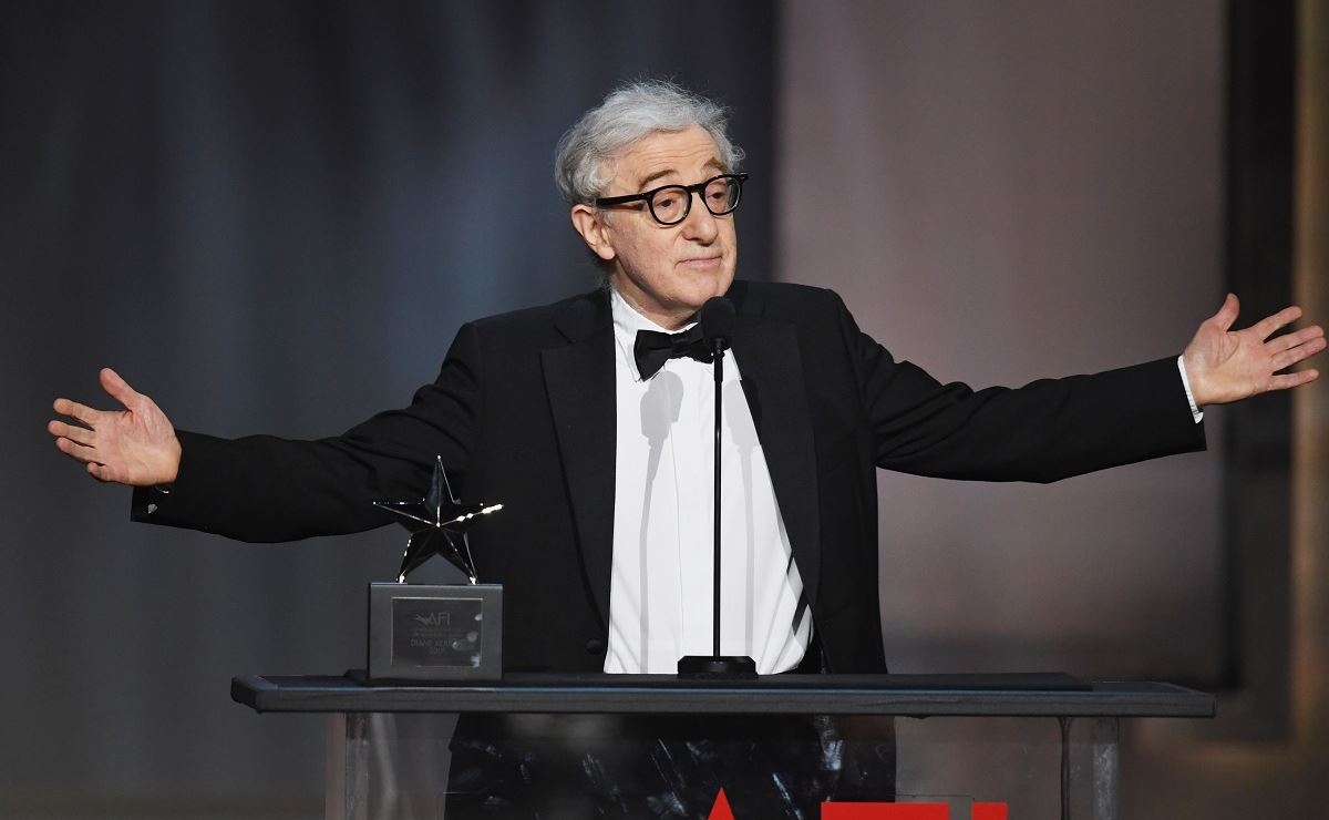 O Woody Allen αποσύρεται από τον κινηματογράφο