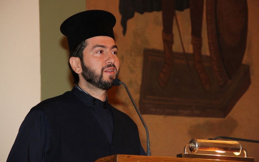 Ξηλώνουν τον πατέρα Αντώνιο και το ΔΣ της Κιβωτου του Κόσμου