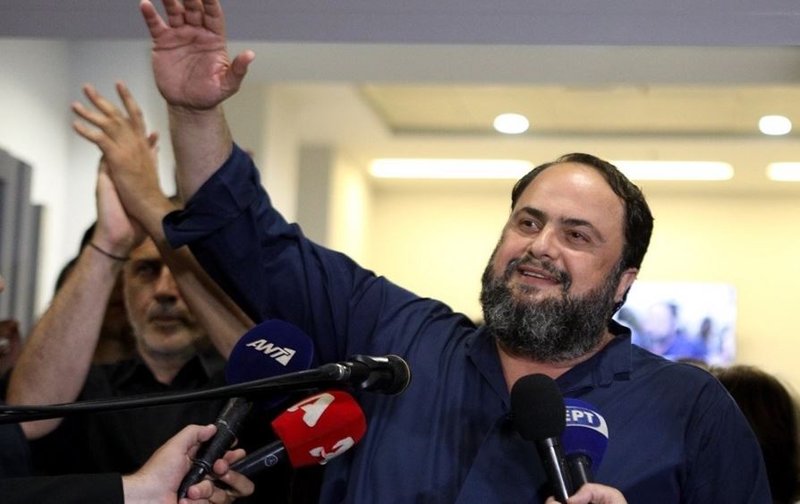 H αμήχανη στιγμή που οι Ιταλοί αναρωτιούνται ποιος είναι ο Βαγγέλης Μαρινάκης