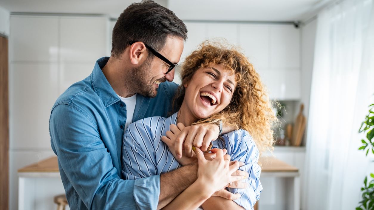 'Περνάμε καλά κι αυτό βγαίνει και προς τα έξω' μετά την πανδημία, λέει έρευνα