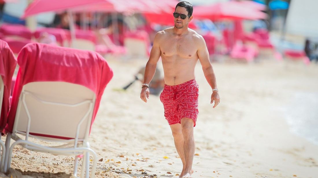 Η μία και μόνο άσκηση του Mark Wahlberg για άψογο six pack