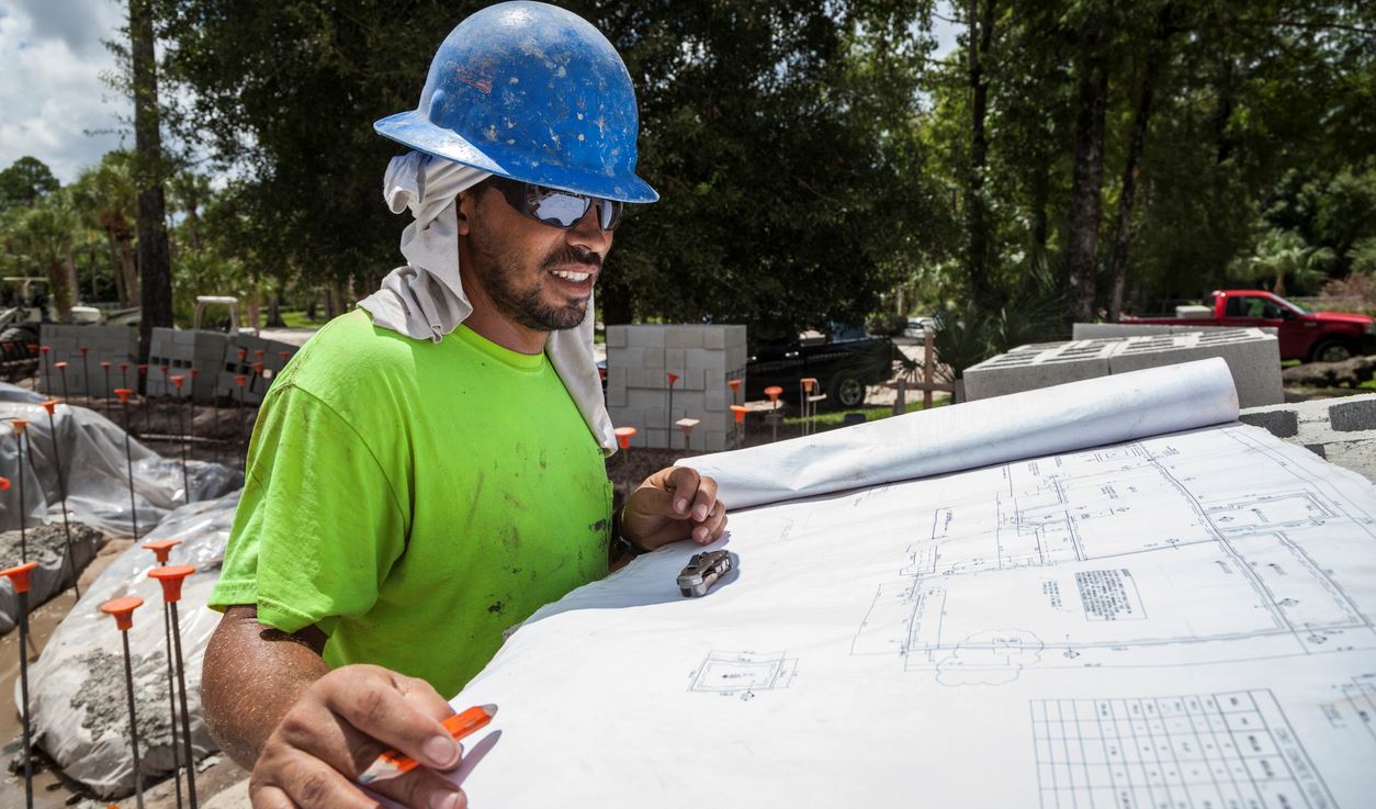 Τα μέτρα προστασίας των εργαζομένων από τον καύσωνα