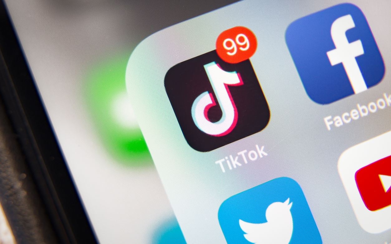 Η παραπληροφόρηση κάνει κουμάντο στο TikTok