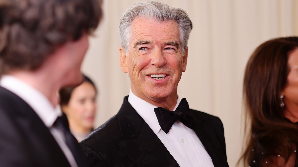 O Pierce Brosnan επιστρέφει ως κατάσκοπος στο θρίλερ In The Wind