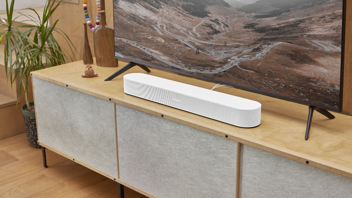 Sonos Beam: Ο ήχος του σινεμά έρχεται στο σαλόνι σου