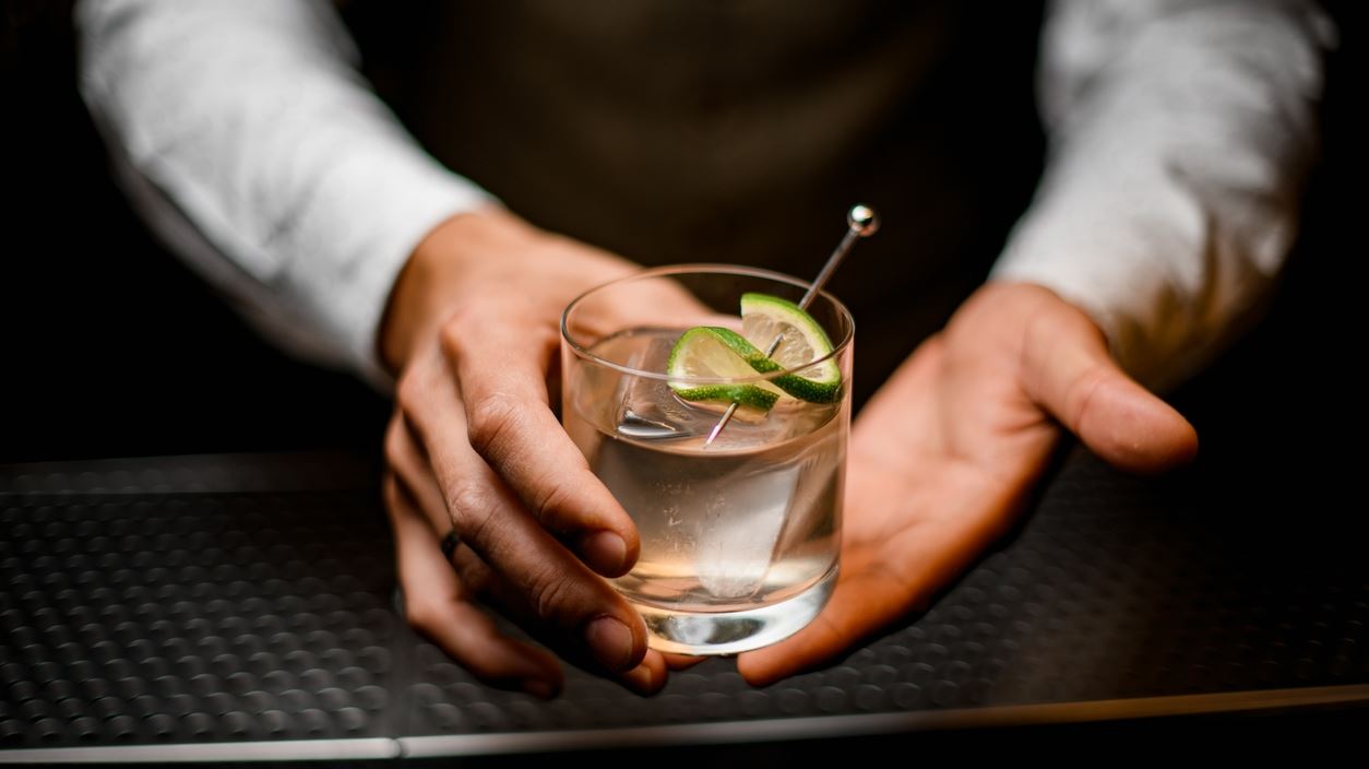 Για 3η συνεχόμενη χρονιά, το κέντρο της Αθήνας χτυπά στον παλμό των Urban Alchemies parties!