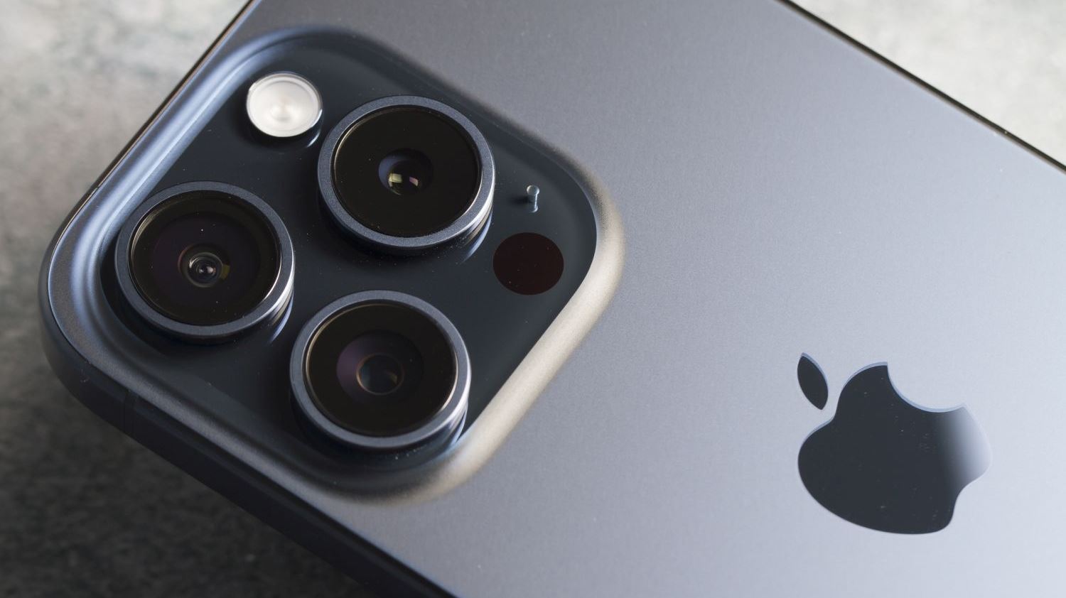 5 νέα 'έξυπνα' χαρακτηριστικά της Apple για το iOS 18